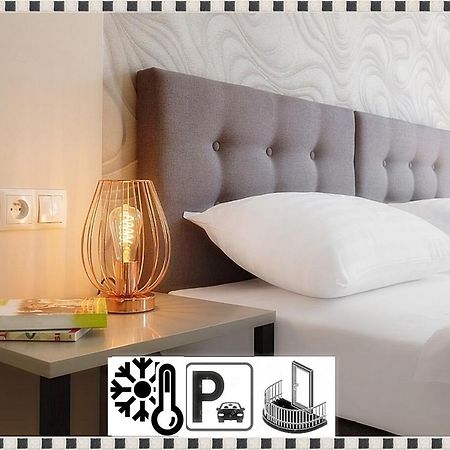 פוזנן L&L Apartment Old Town מראה חיצוני תמונה