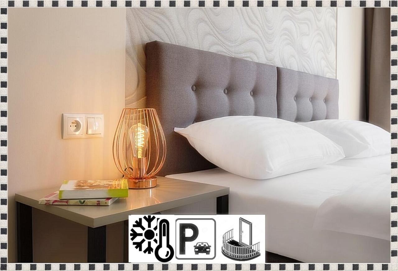 פוזנן L&L Apartment Old Town מראה חיצוני תמונה